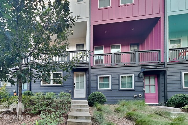 Building Photo - 155 Color Cir