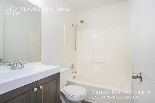 Building Photo - 1517 Meadow Bend Dr