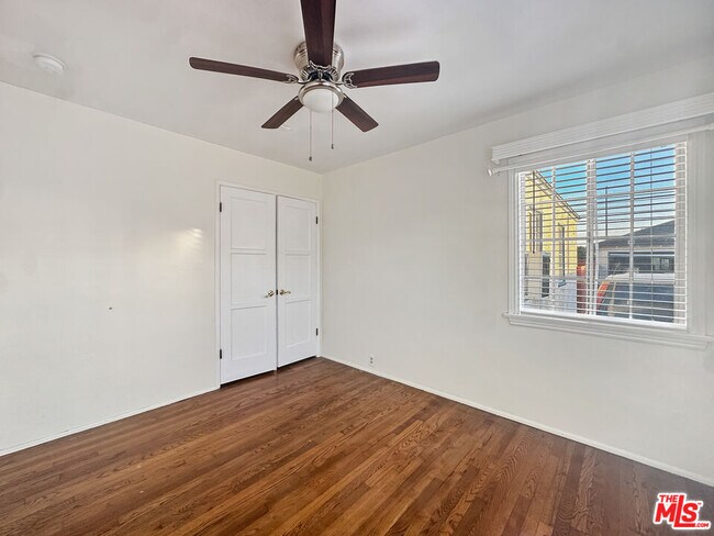 Building Photo - 5962 W 85th Pl