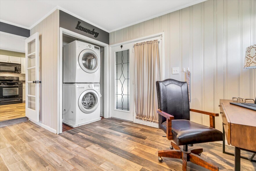 Building Photo - 6309 Sheppard Dr
