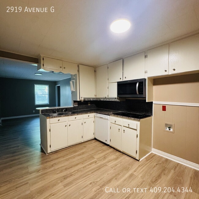 Building Photo - 2919 Avenue G-
