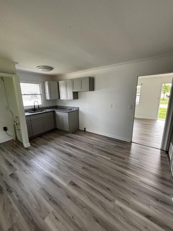Building Photo - 4487 Thompson Dr