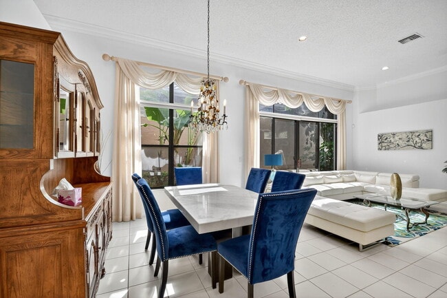 Building Photo - 4553 Barclay Fair Way