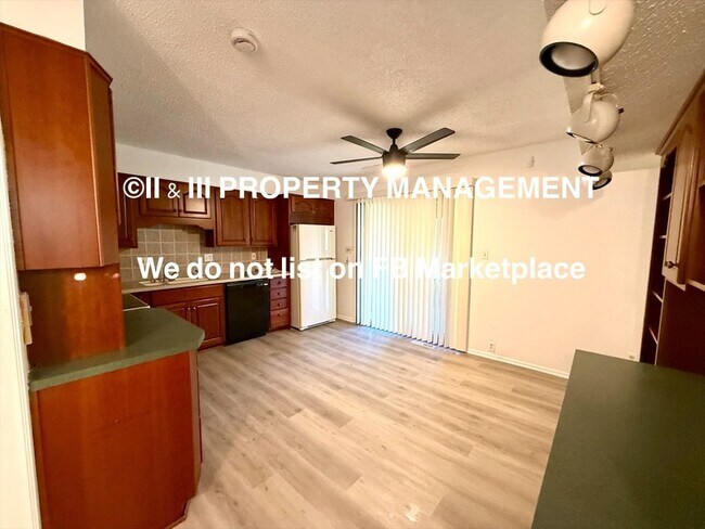 Building Photo - 8440 Lane Dr