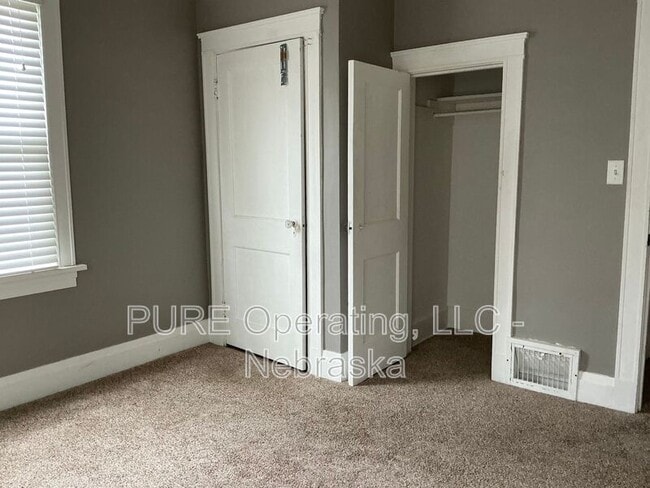 Building Photo - 4182 Wakeley St