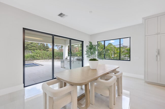 Building Photo - 151 Eden Ridge Ln