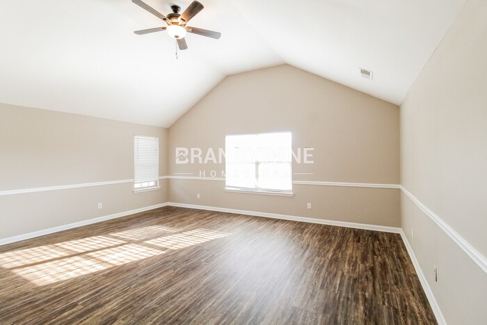 Building Photo - 152 Tyre Dr