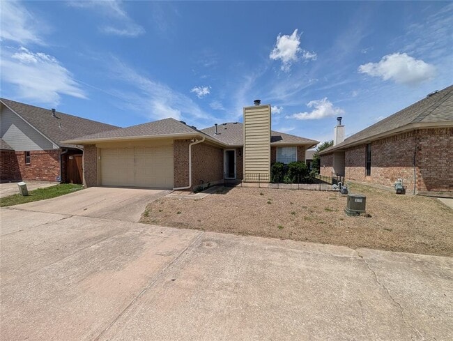 Building Photo - 2817 Brompton Dr