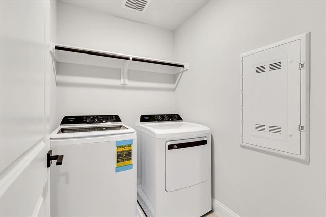 Building Photo - 1718 Zachary Ave