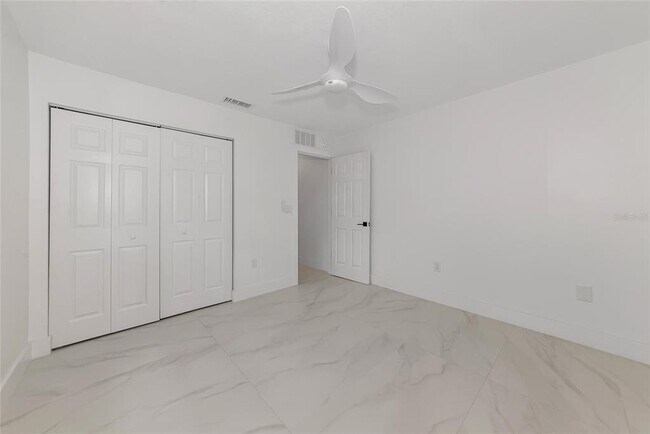 Building Photo - 1658 Ridgewood Ln