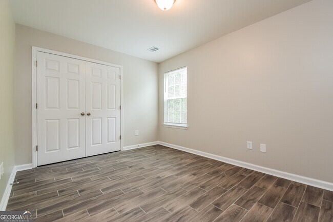 Building Photo - 708 Winesap Ct