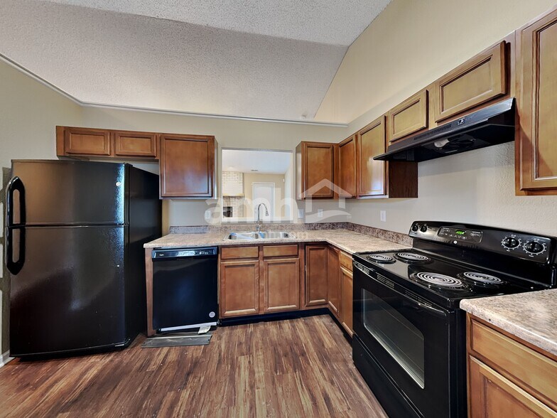 Building Photo - 3742 Laurel Cherry Ln