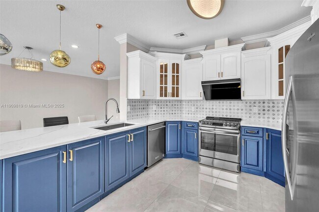 Building Photo - 15891 NW 15th Ct