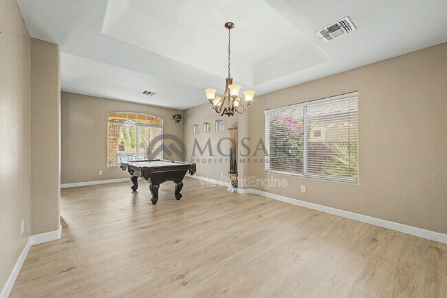 Building Photo - 3356 E Mayberry Ave