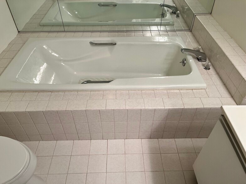 Building Photo - 5505 Seminary Rd