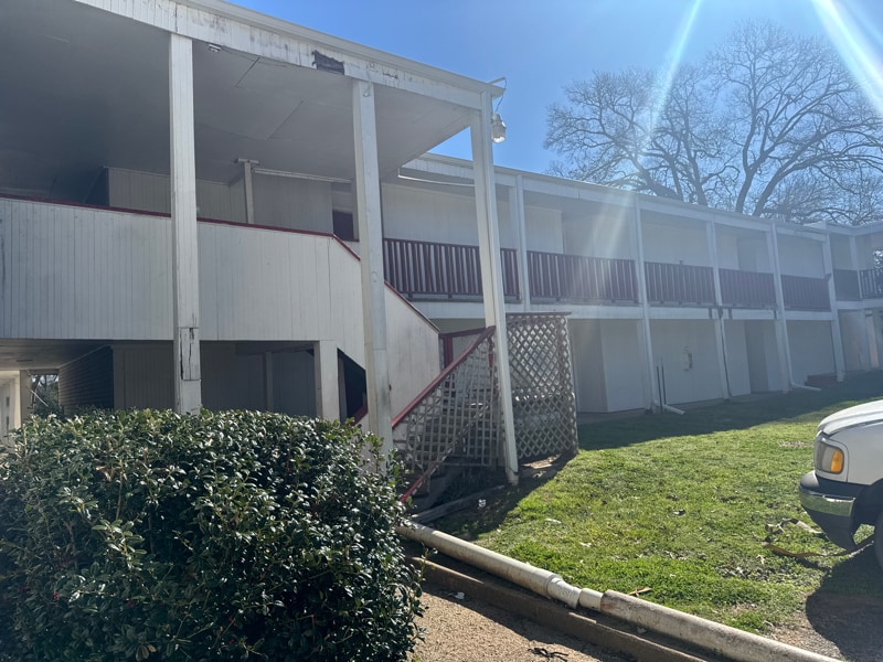 Building Photo - 701 Canada St