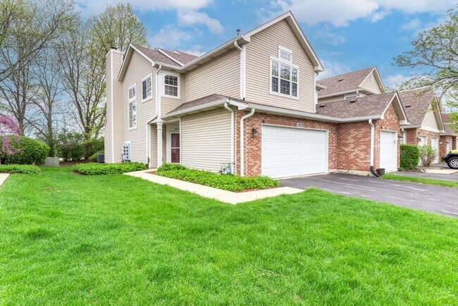 Building Photo - 3015 Kentshire Cir