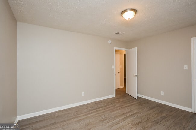 Building Photo - 5375 Rocky Pine Dr