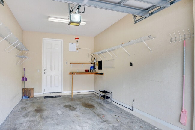 Building Photo - 7318 Briella Dr