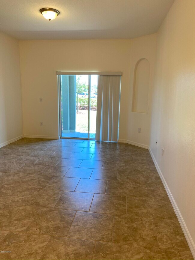 Building Photo - 202 Wentworth Grande Dr