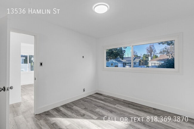 Building Photo - 13536 Hamlin St