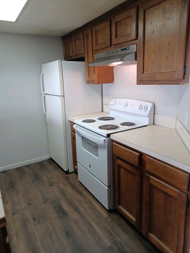 Building Photo - 403 Kennon Ln