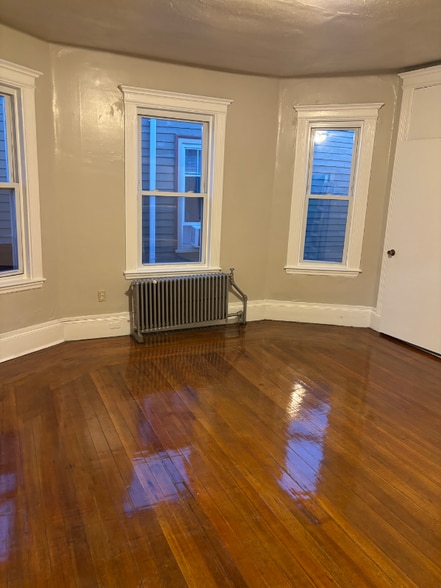 Building Photo - 41 Greenock St