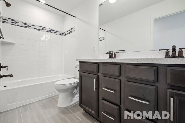Building Photo - Spacious 4BR Duplex in Arvada