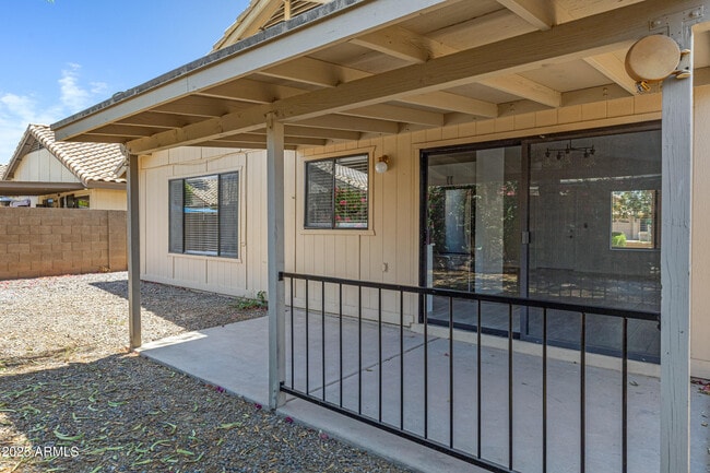 Building Photo - 85 S Cypress Ct