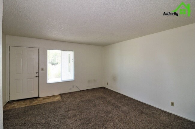 Building Photo - 900 Jamieson Ct