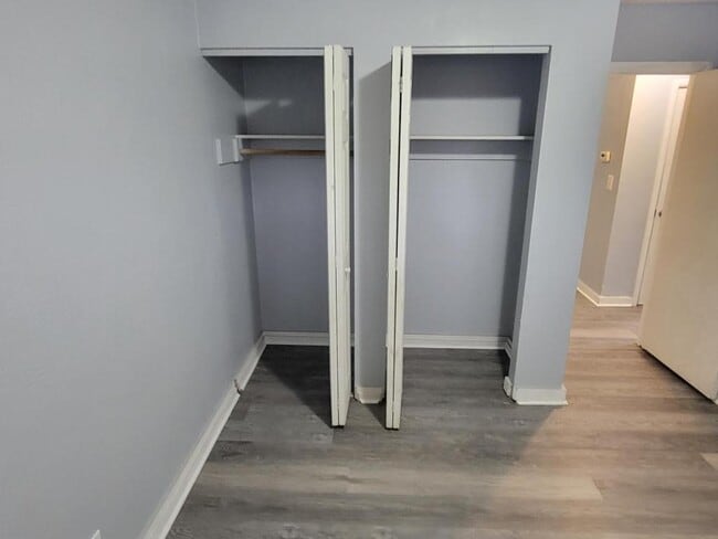 Building Photo - 2101 S Smithville Rd