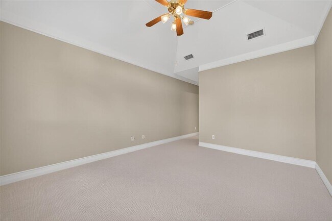 Building Photo - 7914 Loyel Pointe Dr