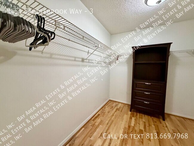 Building Photo - 5454 Saddlebrook Way