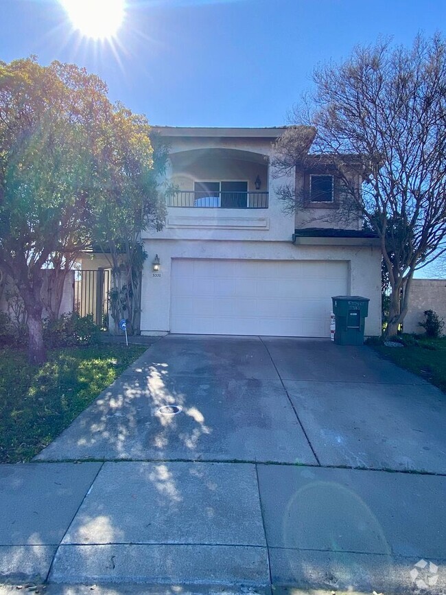 Building Photo - Beautiful 3 bedroom, 2.5 bathroom Rocklin ...