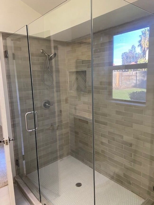 Building Photo - 8808 Gleeson Ct