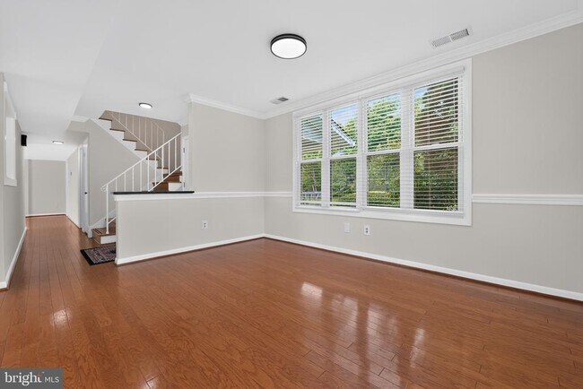 Building Photo - 3149 Southfield Dr