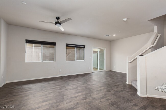 Building Photo - 4740 Blaise Ave