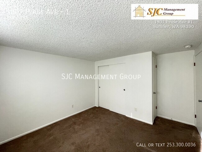 Building Photo - 1807 Pease Ave