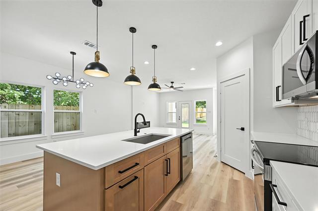 Building Photo - 3914 S Denley Dr