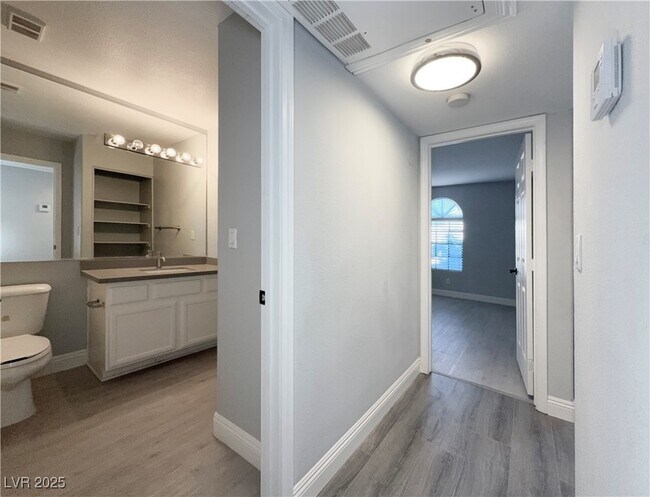 Building Photo - 2961 Juniper Hills Blvd