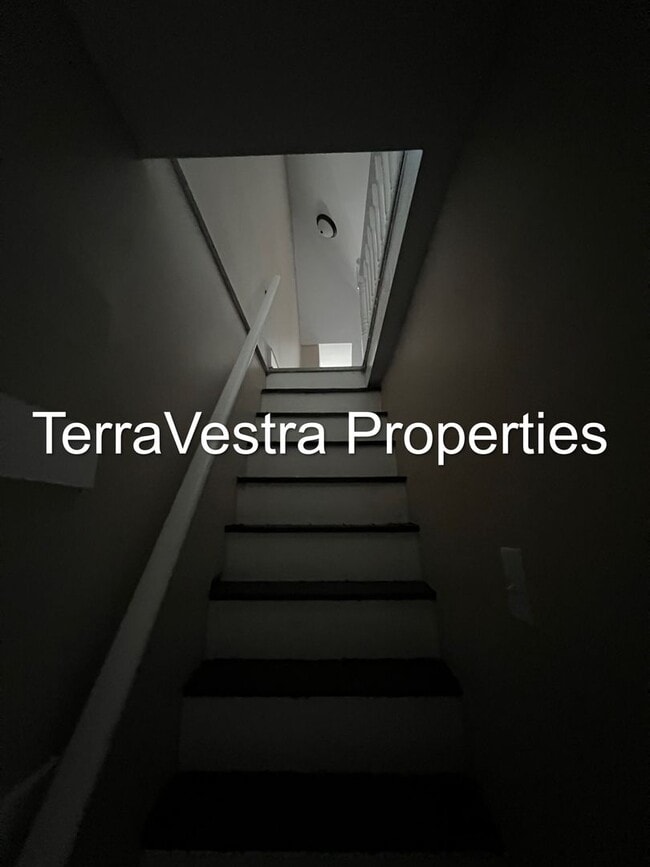 Building Photo - 3 Bed Single Family in Elmer! Eligible for...