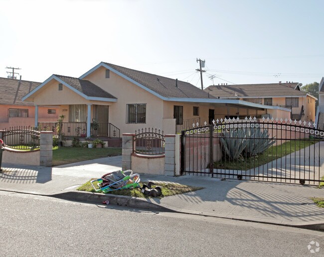 Building Photo - 3730 E 58th St