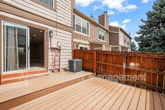 Building Photo - 2578 E Nichols Cir