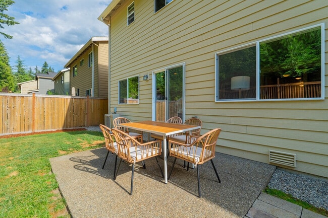 Building Photo - 16009 SE 164th Pl