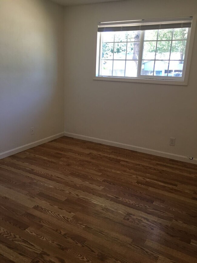 Building Photo - frna02