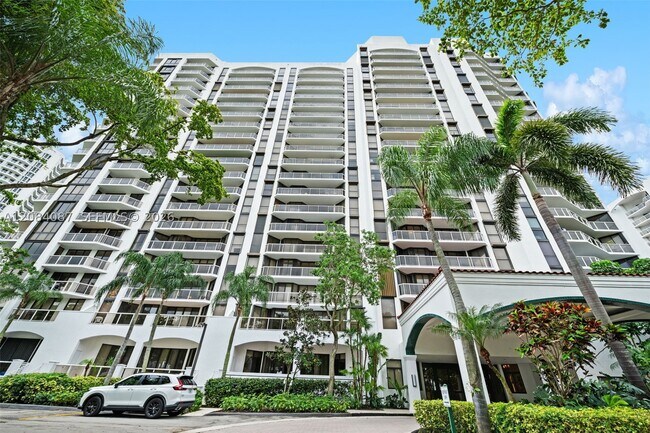 Building Photo - 3610 Yacht Club Dr
