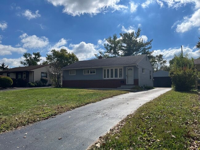 Building Photo - 2483 Shrewsbury Rd