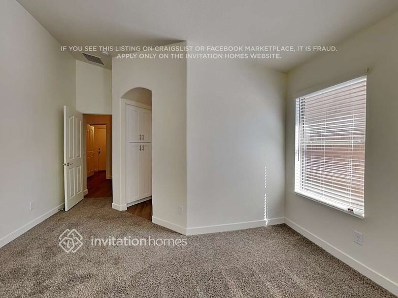 Building Photo - 9157 W Salter Dr