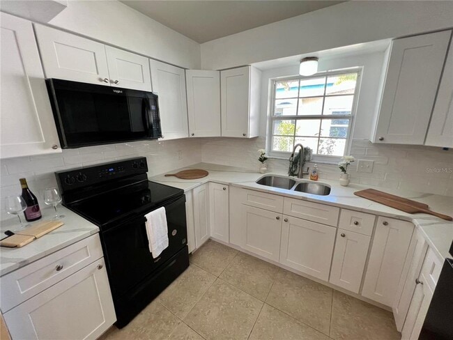 Building Photo - 11315 3rd St E