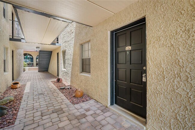 Building Photo - 5305 San Sebastian Ct